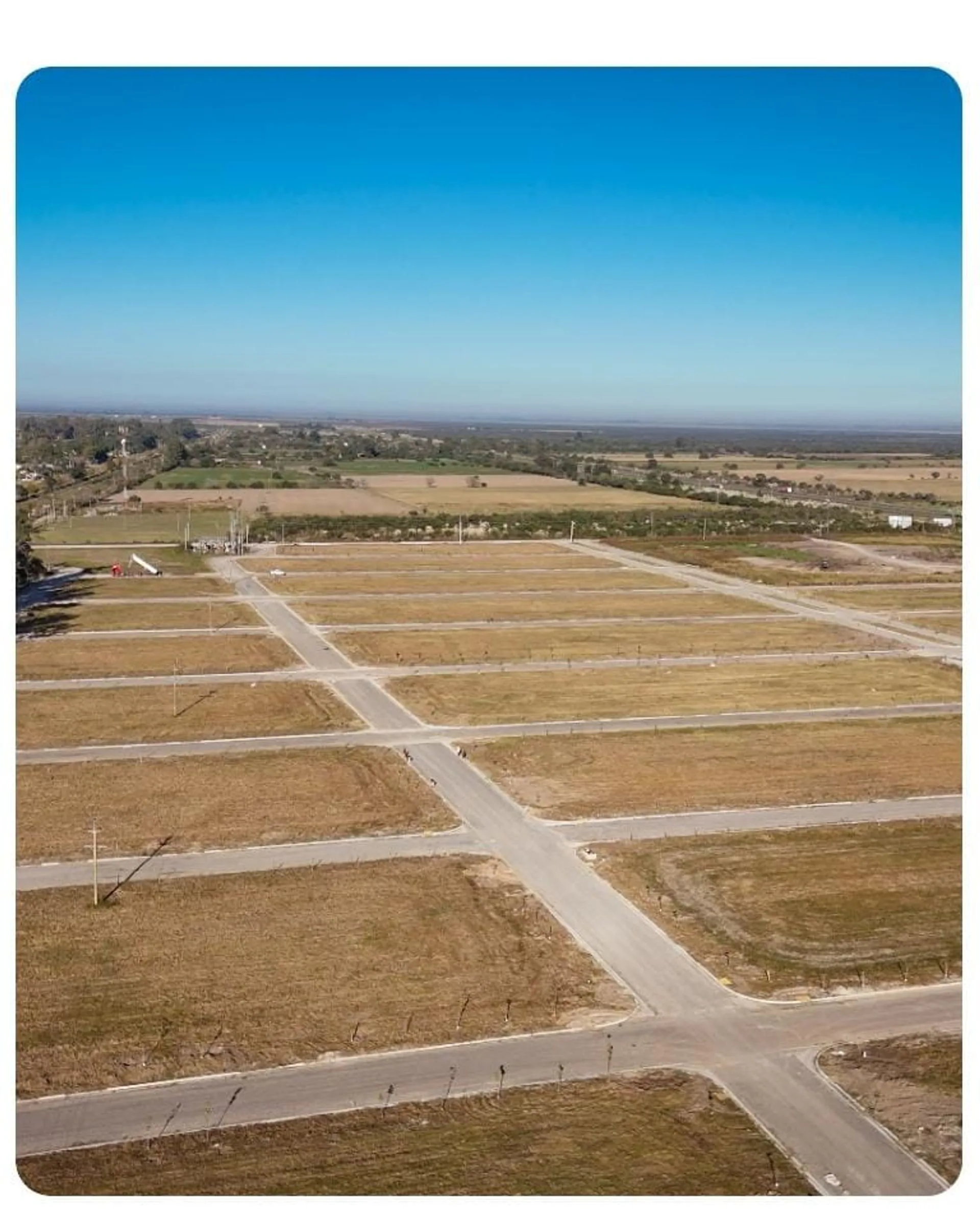 LOTE EN VENTA EN BARRIO LOS DOMINGOS SAUCE VIEJO foto 5