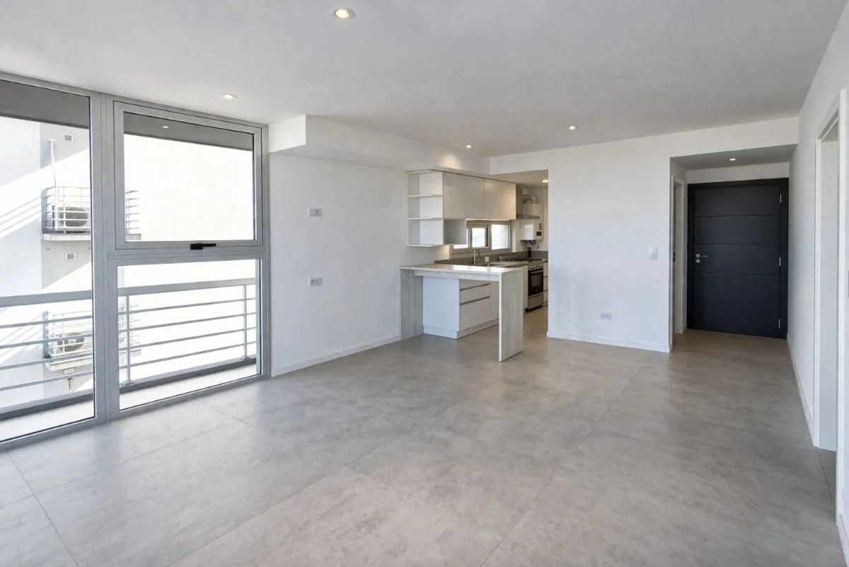 Venta departamento 2 amb estrenar cochera CHAUVIN foto 4