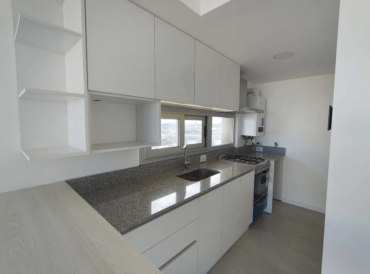 Venta departamento 2 amb estrenar cochera CHAUVIN foto 5