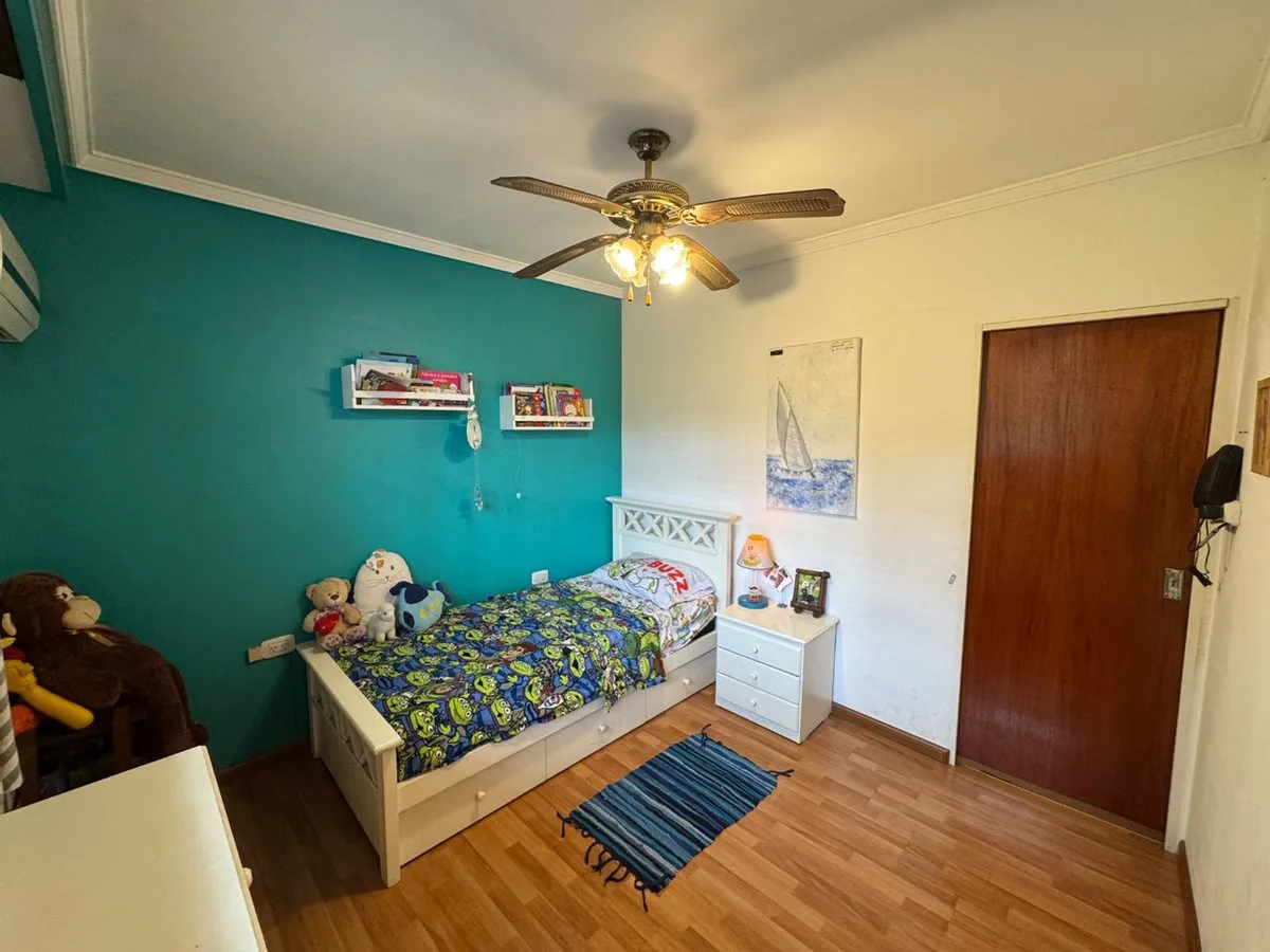 LUZURIAGA, CASA MULTIFAMILIAR EN VENTA 8 AMBIENTES foto 2