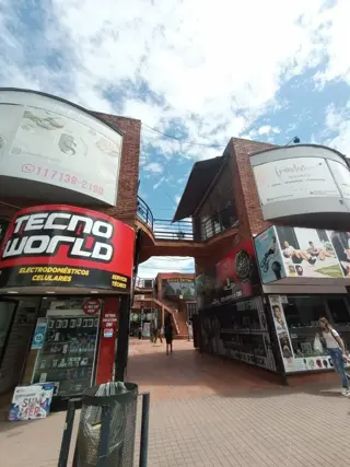 Local dentro de Paseo Belgrano en venta foto 2