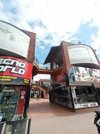 Local dentro de Paseo Belgrano en venta foto 3