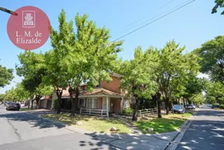 Julian Navarro y Hudson - Casa en Venta c/jardin y pileta - Beccar foto 5