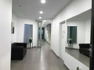 Hermoso departamento dos ambientes en edificio María I foto 2