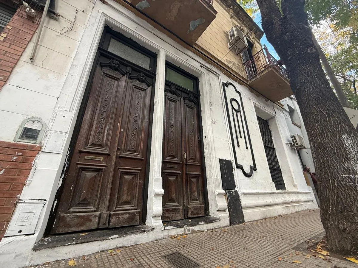VENTA CASA 9 AMBIENTES HISTORICA - FLORESTA