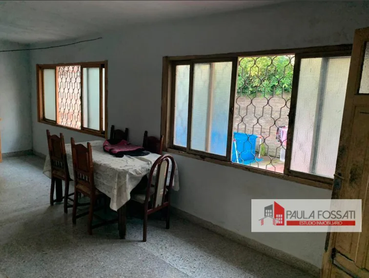 VENTA CASA A REFACCIONAR 3 AMB. VILLA TESEI foto 3