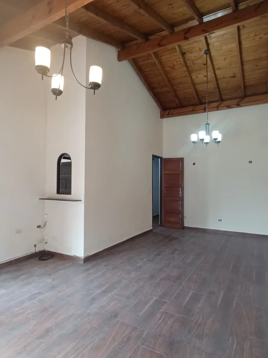 ALQUILER CASA 4 AMBIENTES EXCELENTE UBICACIÓN EN ITUZAINGÓ NORTE foto 4
