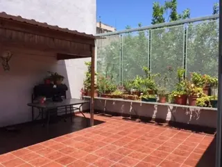 ESPECTACULAR CASA 3 amb + TERRAZA PROPIA + 2 LOCALES- BARRACAS foto 1
