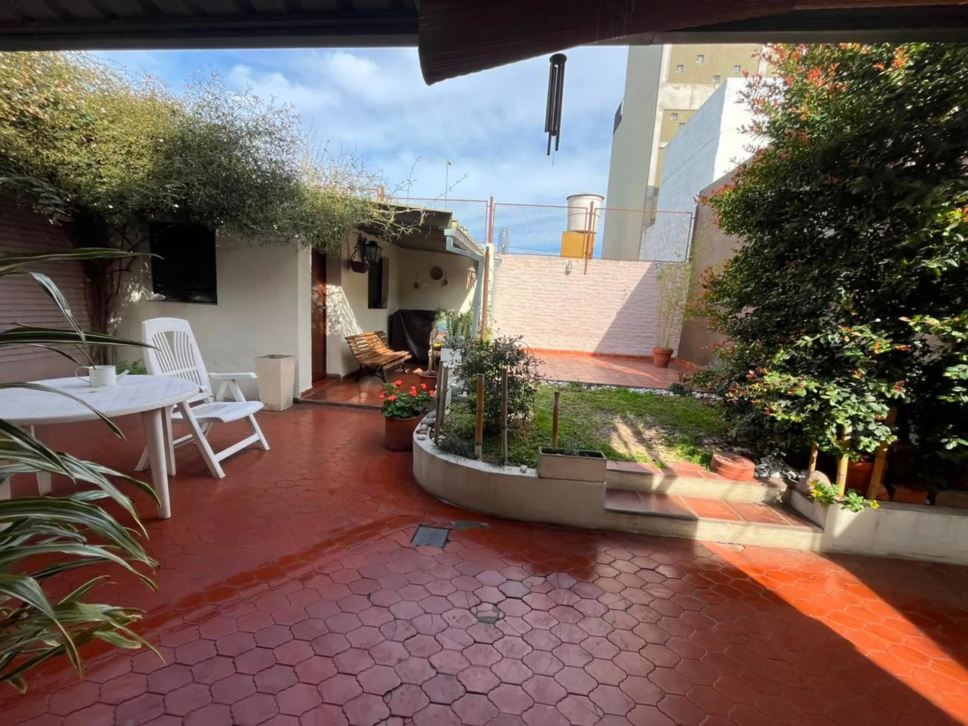 Casa con jardín foto 4