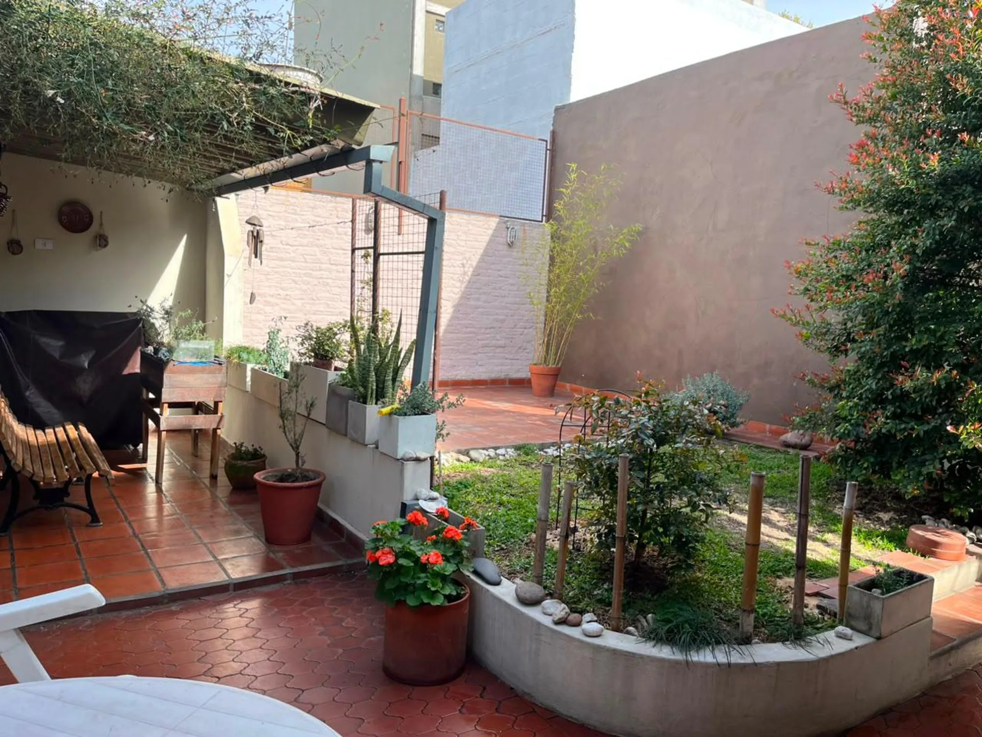Casa con jardín foto 5