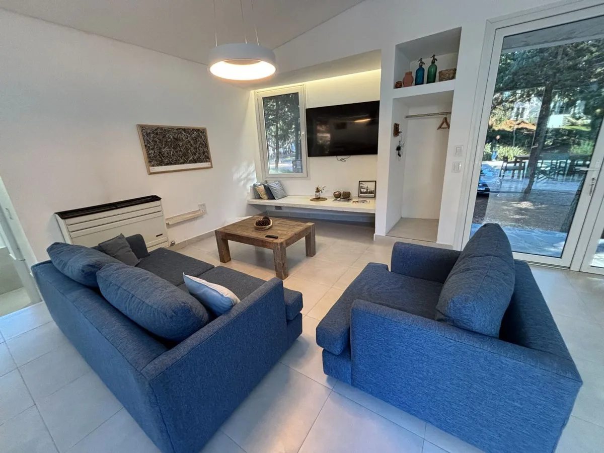 Venta casa Costa Esmeralda Barrio Bosque con Gas foto 3