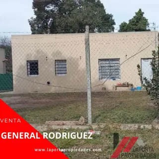 CASA CON DEPARTAMENTOS A LA VENTA EN GENERAL RODRIGUEZ foto 2