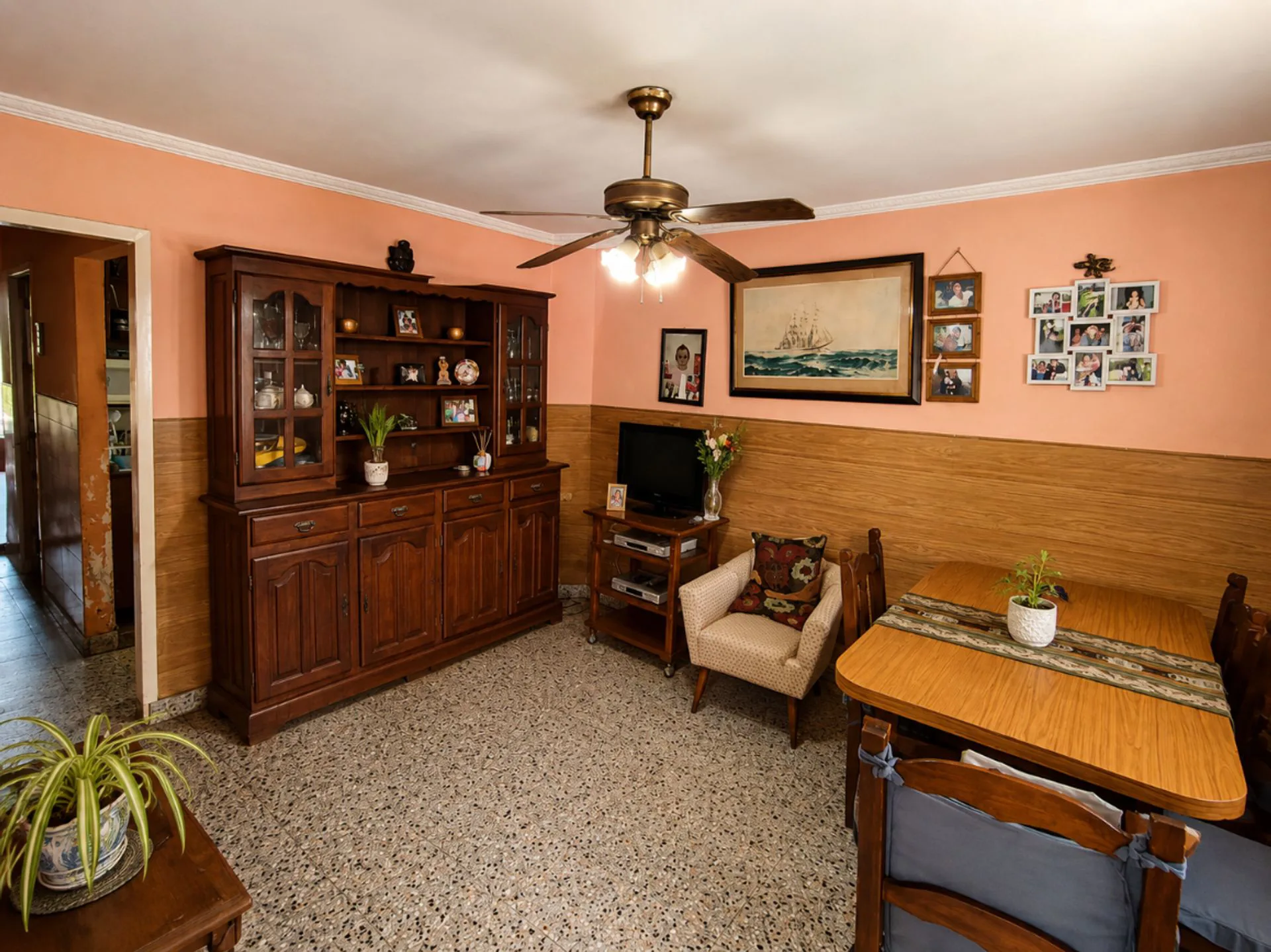 Venta Casa 4 amb con Local Burzaco foto 4
