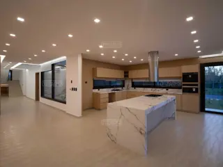 Yacht 200 foto 1