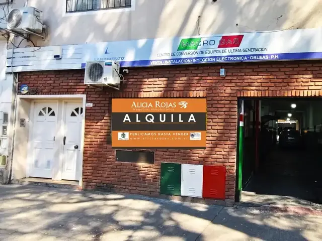 Excelente Local Comercial Pb 8.66x50. Álvarez Thomas 2400, Villa Urquiza.