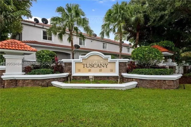 2833 SW 82nd Ave #104 2800