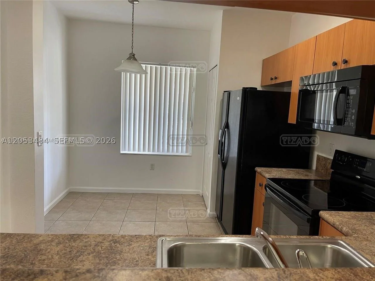 2833 SW 82nd Ave #104 2800 foto 2
