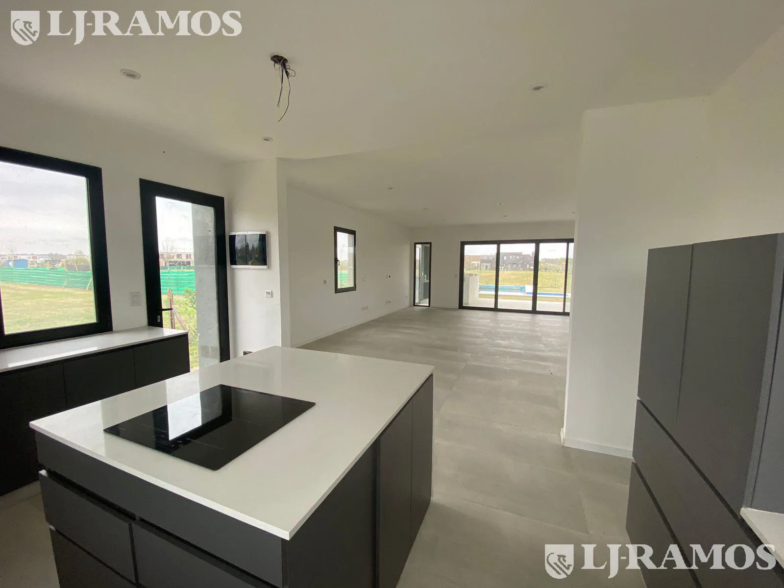Hermosa casa en Venta en 1 Planta con Piscina Excelentes terminaciones PG foto 4