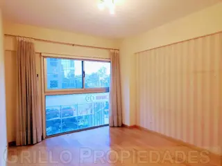 Av. del Libertador 8392. Departamento tres ambientes. Parrilla propia. Pileta, SUM. Seguridad 24hs. foto 4
