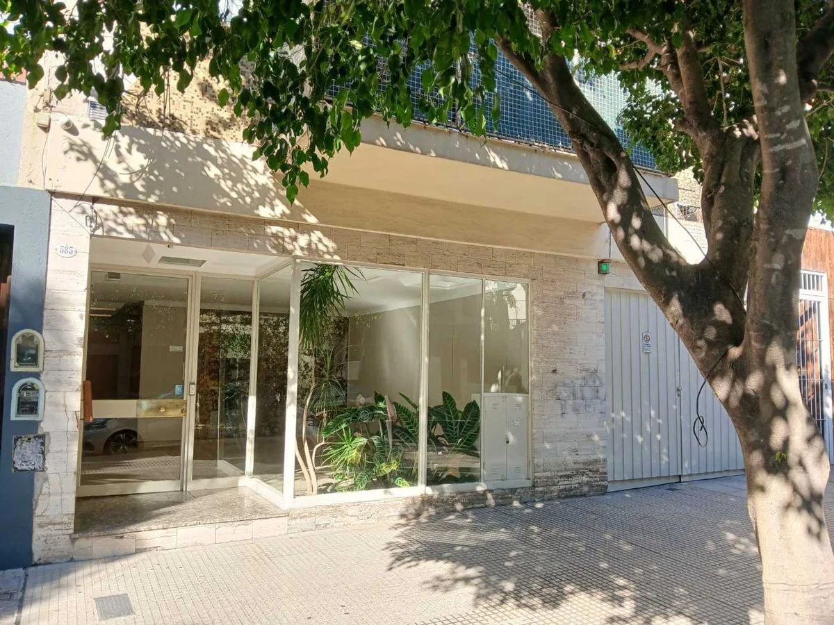VENTA DEPARTAMENTO 3 AMB. LUMINOSO - FLORES