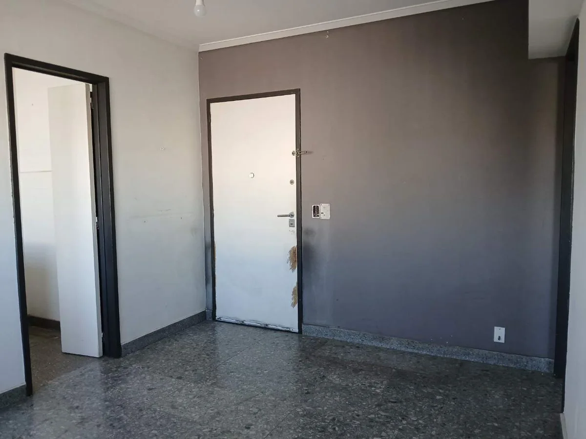 VENTA DEPARTAMENTO 3 AMB. LUMINOSO - FLORES foto 2