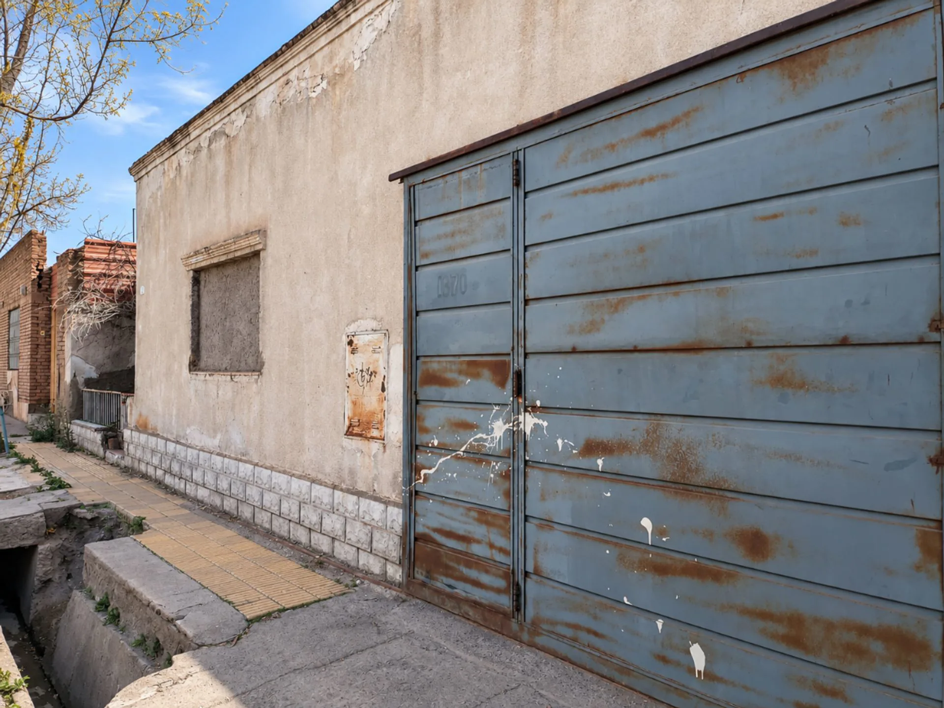 TERRENO CON CASA A DEMOLER EN GODOY CRUZ, MENDOZA foto 4
