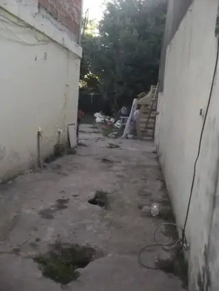 LLAVALLOL: CASA EN 2 PLANTAS A 2 CDRAS DE SEGUI foto 2
