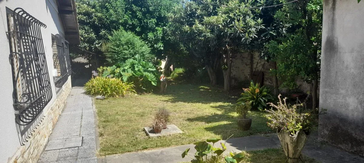 VENTA CASA 4 AMBIENTES SOBRE 2 LOTES SAN MARTIN foto 4