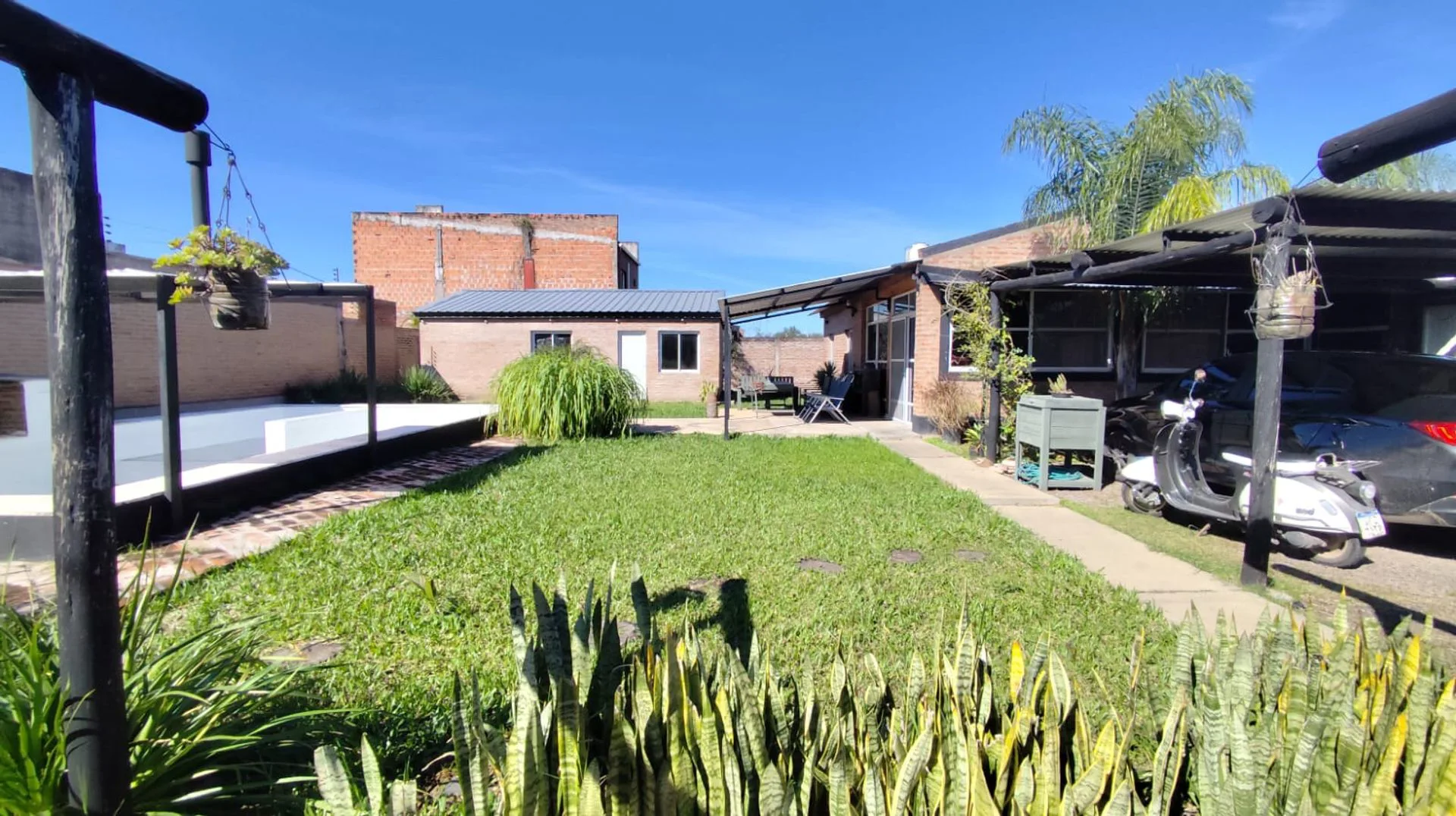 Venta Casa con Pileta en Zona Norte, Resistencia.- foto 2