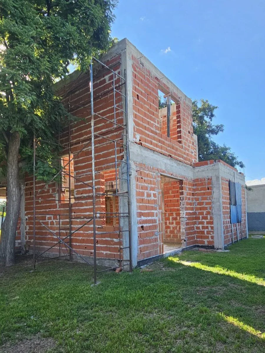 Oportunidad de Casa en Obra Avanzada con Financiación en Altos de Valle Verde Luján en Venta foto 5