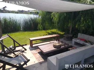 Disponibilidad 18/12 al 15/01, y 1 al 15/02. 4 Dormitorios. foto 4