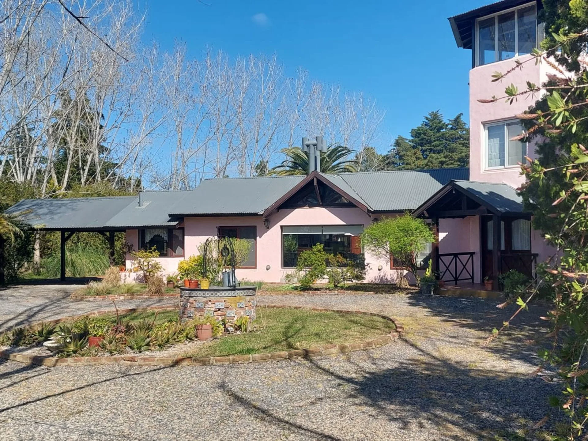 Venta de Hermosa casa en Chacras al Rio Lujan foto 2