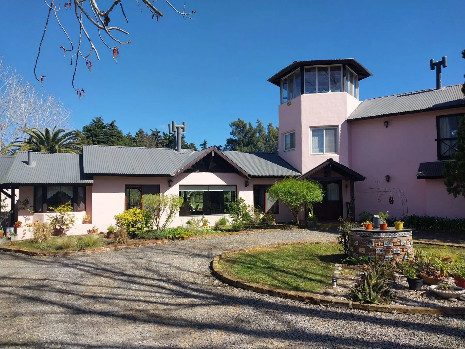 Venta de Hermosa casa en Chacras al Rio Lujan foto 3
