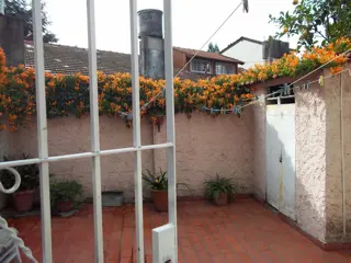Olivos Unicenter,"IDEAL OFICINAS"  zona ideal por accesos rapidos a CABA, en zona de oficinas para todo destino, frente al A.C.A., duplexo oficinas, y foto 3