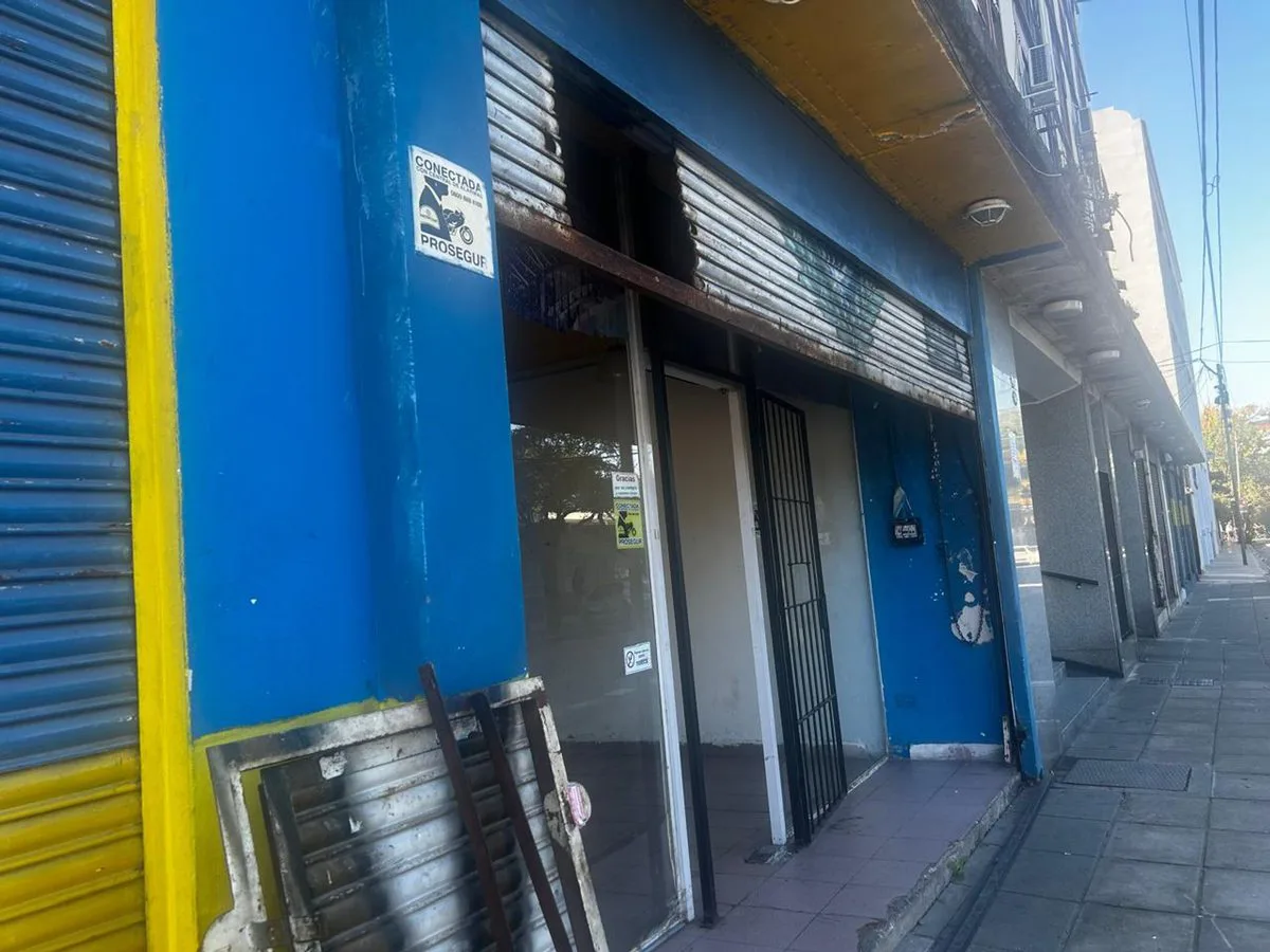 Local en Venta en La Boca – Ubicación Estratégica foto 4
