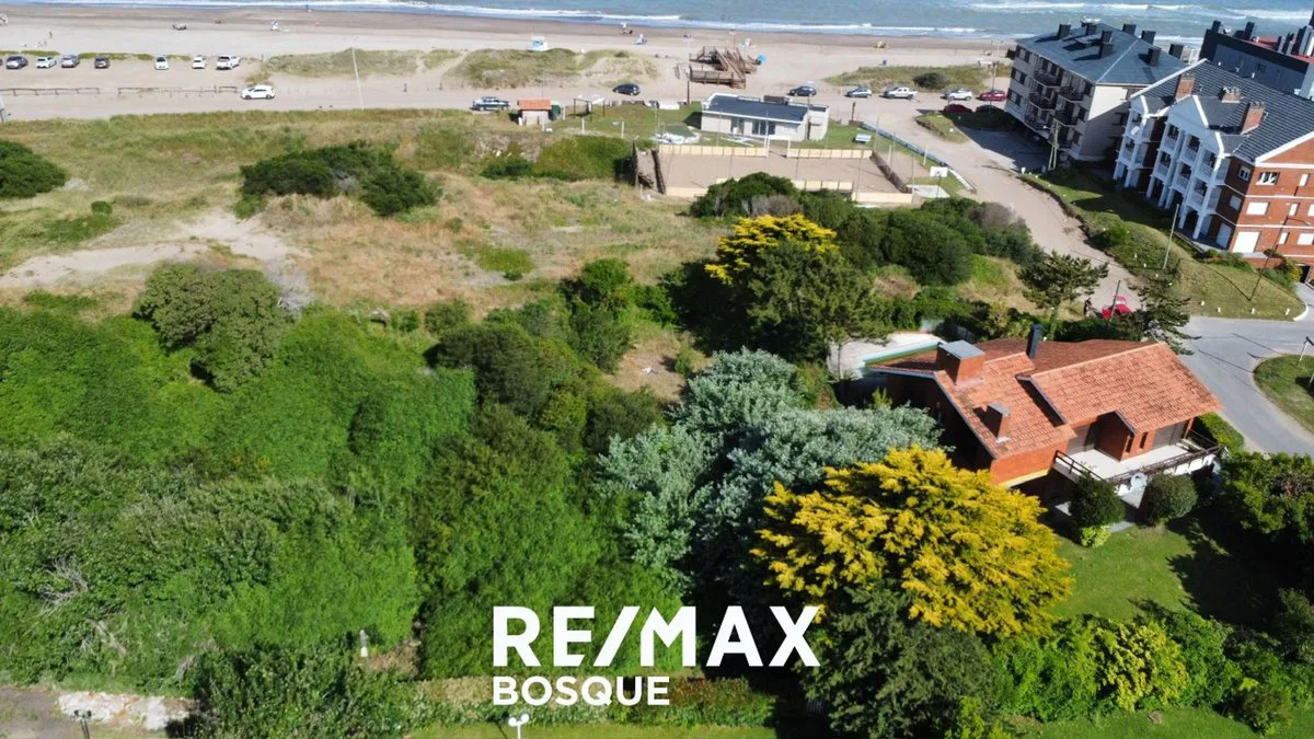 LOTE VENTA PINAMAR A METROS DEL MAR foto 3