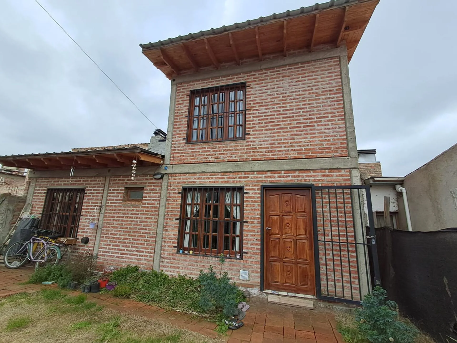 VENTA DE CASA EN BARRIO JAPONES foto 3