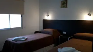 Se vende excelente propiedad comercial en el centro de la Villa de Merlo. foto 2