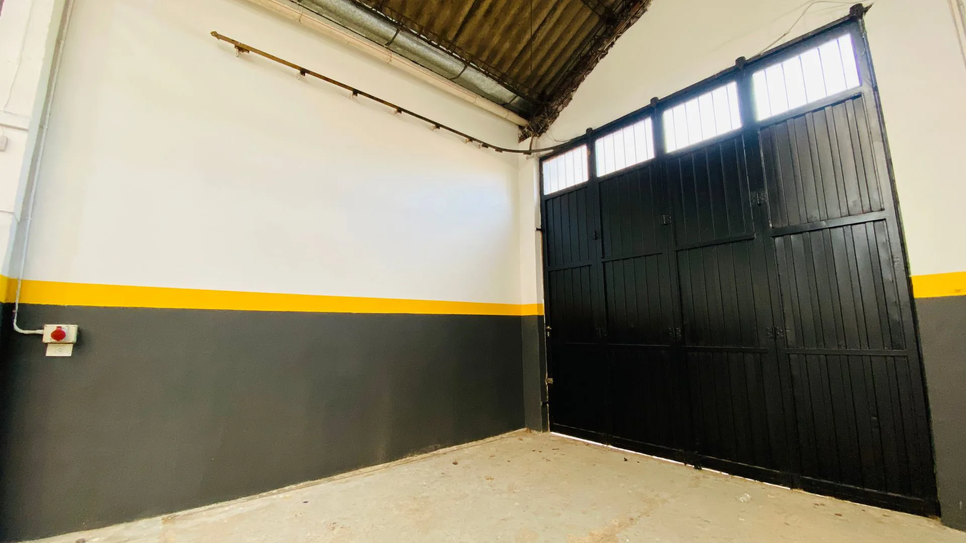 Galpón en alquiler | Más de 500 m² | impecable foto 3