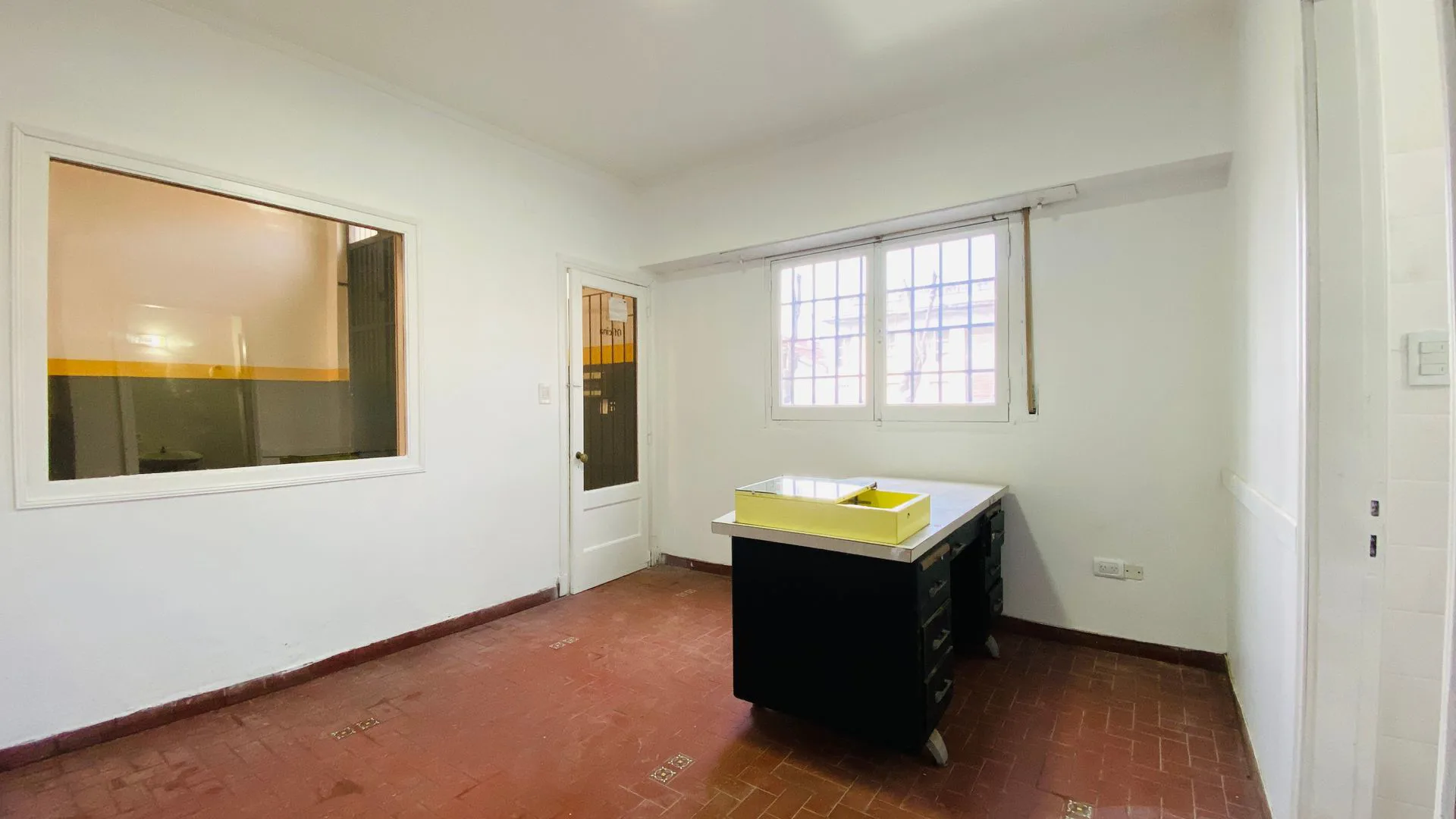 Galpón en alquiler | Más de 500 m² | impecable foto 5