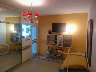 AMPLIO Y HERMOSO DEPTO DE 2 AMBIENTES-CENTRO foto 4