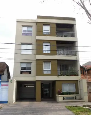 APTO CREDITO EXCELENTE DEPTO 1 AMBIENTE EN PLANTA BAJA PUEYRREDON 250 foto 1