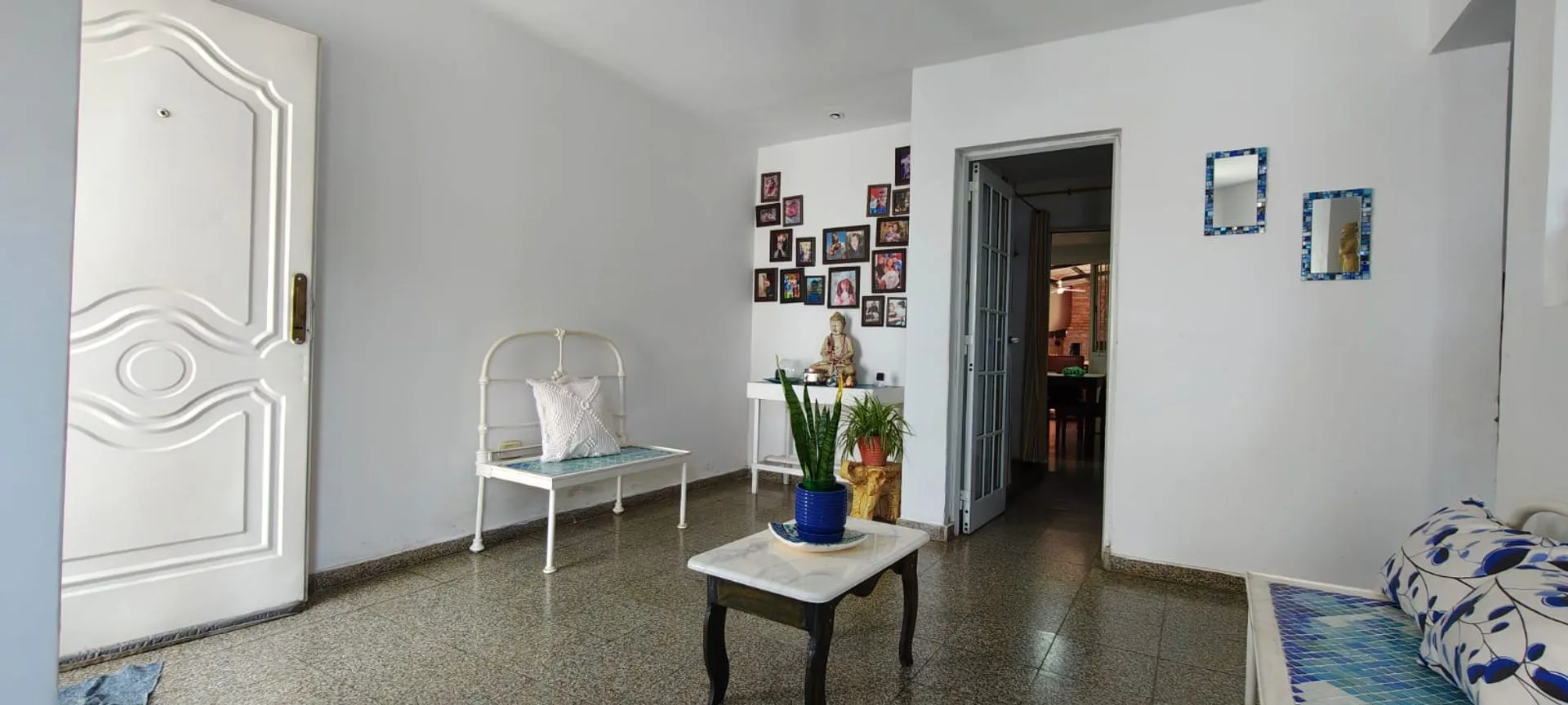 Venta - Exclusiva Casa en Esquina – Barrio 100 v foto 4