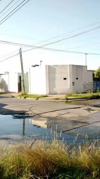 AMPLIO LOTE EN ESQUINA 170 M2 APROVECHABLES A DOS CUADRAS DE AVENIDA PRINCIPAL. foto 2
