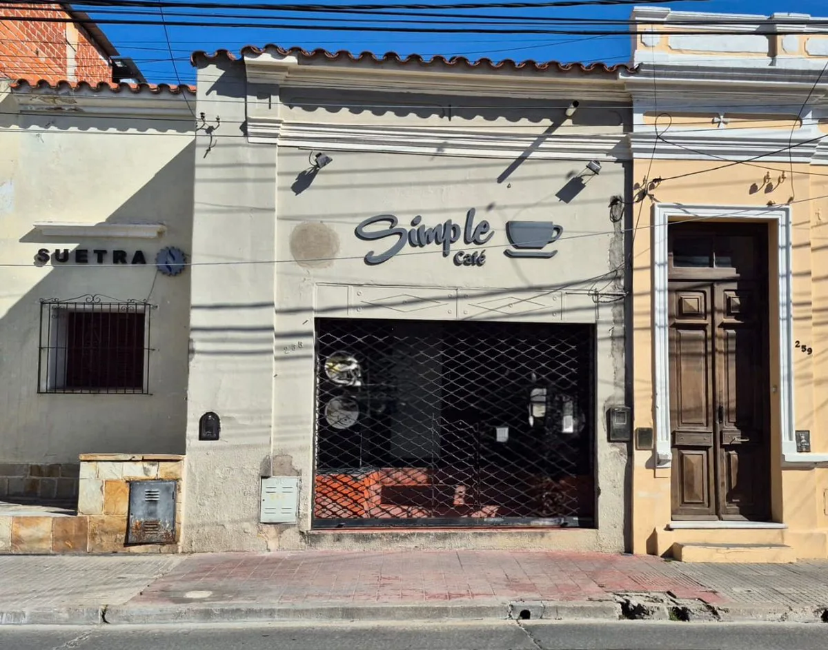 ALQUILER LOCAL COMERCIAL CALLE ALVARADO AL 200 foto 2