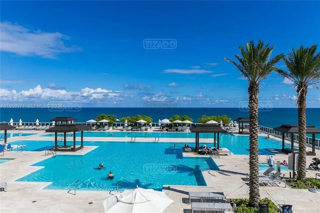 1850 S Ocean Dr 400 foto 2