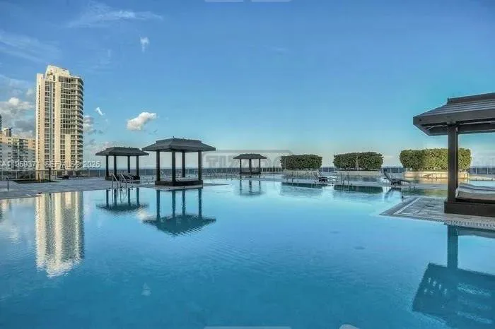 1850 S Ocean Dr 400 foto 3