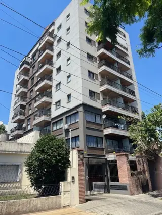 MONOAMBIENTE 6TO PISO AL CONTRAFRENTE CON BALCON - SAENZ PEÑA foto 1