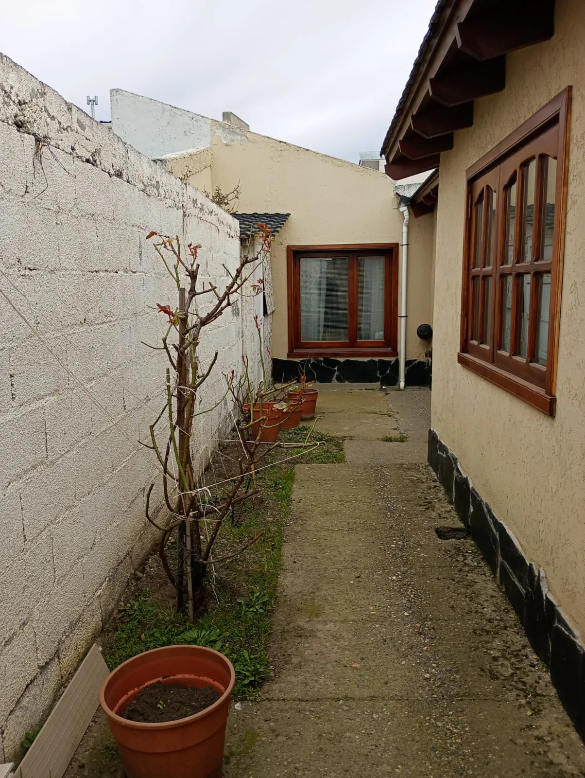 ALQUILER – CASA – CENTRO foto 3