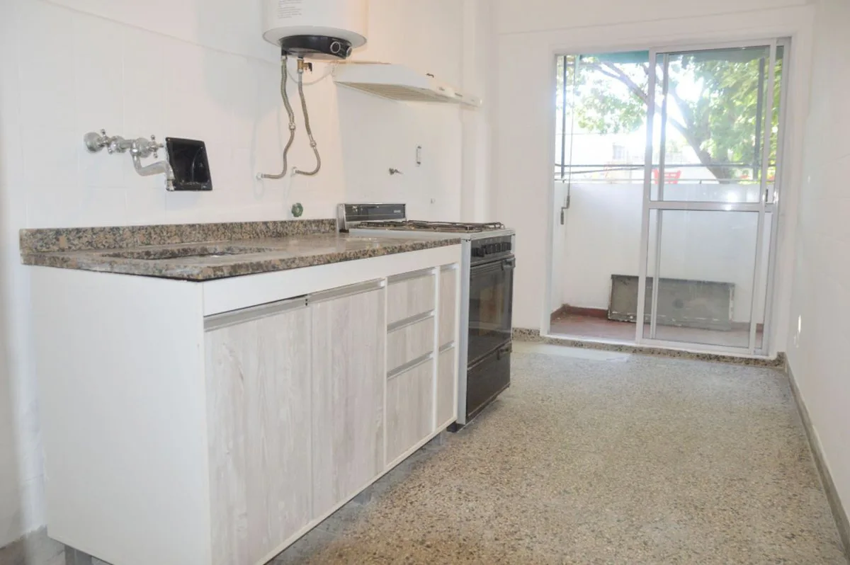 VENTA DEPTO. 3 AMB. VILLA PUEYRREDÓN CON BALCÓN foto 3